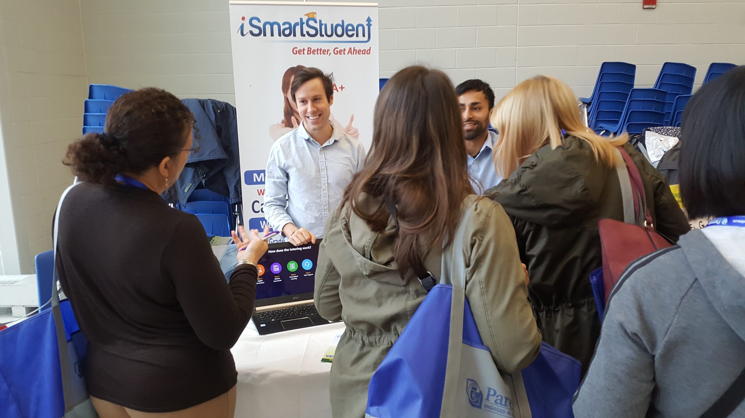 Toronto, October 28, 2017 <br/> iSmartStudent meets committed parents at the Dream Big Educational Conference